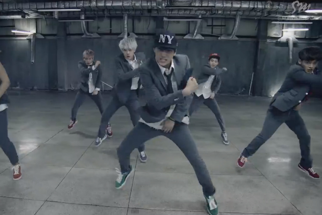 EXO-Growl